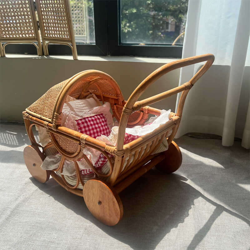 Baby Nursery Vintage Decor - Dokuma Rattan Bebek Arabası Vintage Oyun